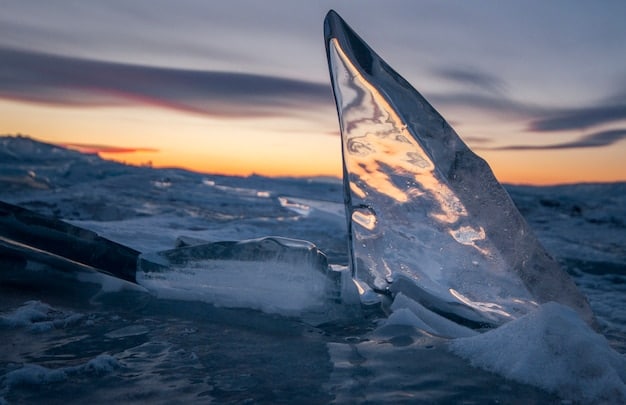 US Military Gears Up for Arctic Conflicts: Strategies & Preparations