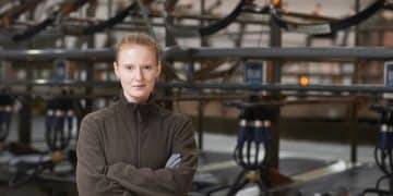 Defense Industry Layoffs: 5% Workforce Cut & Market Impact - Cover Image